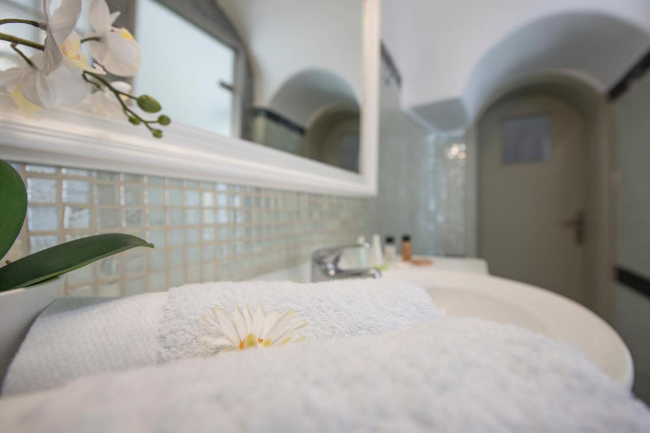 Santorini 180 Degrees Villa Pyrgos Kallistis ภายนอก รูปภาพ